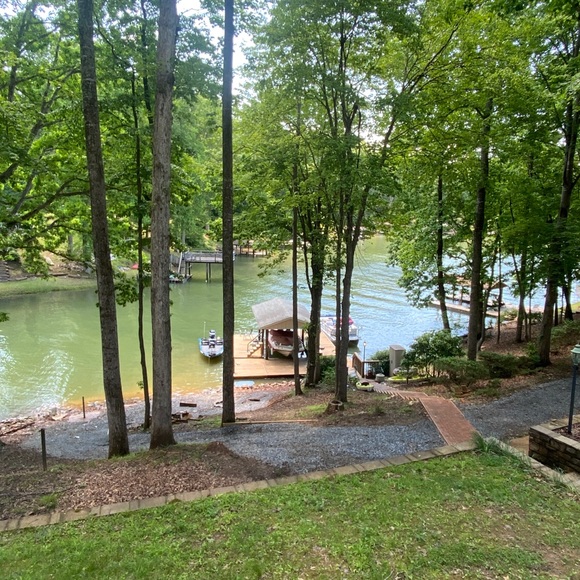 Meet your Posher, Suzanne - Picture 11 of 15